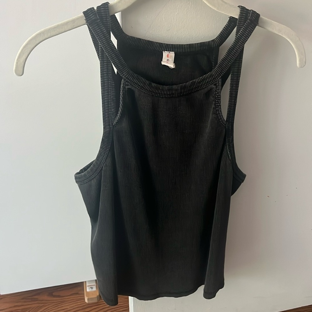 Black Ribbed Crop Top